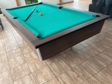 Mesa de billar Feniks 9 ft de fabricante polaco